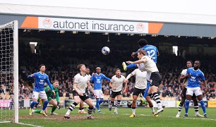 HLV Sunderland lên tiếng sau trận thua sốc tại FA Cup