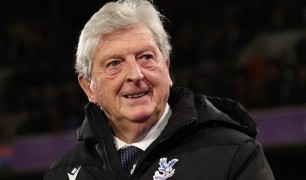 Hodgson trở lại ở tuổi 78: Khi đam mê không chấp nhận nghỉ hưu