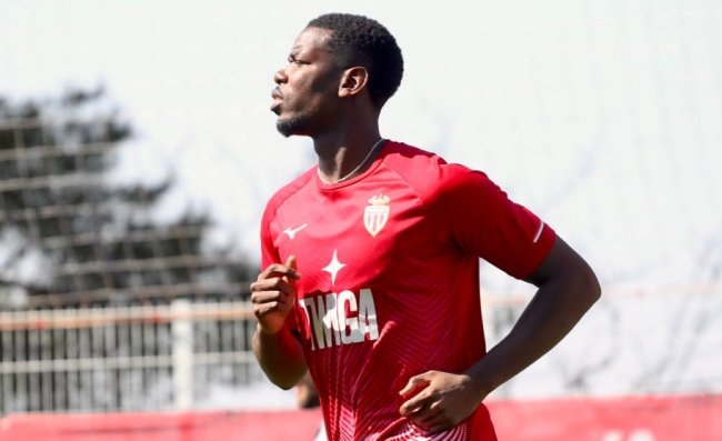 Paul Pogba ghi bàn trở lại sau 4 năm