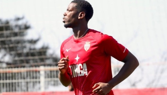 Paul Pogba ghi bàn trở lại sau 4 năm