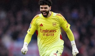 Henry chỉ ra cầu thủ hay nhất Arsenal mùa này