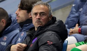 Luis Enrique đối mặt 3 bài toán cần giải trước trận gặp Chelsea