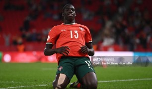 'Viên ngọc' 17 tuổi của Benfica khiến Premier League chú ý