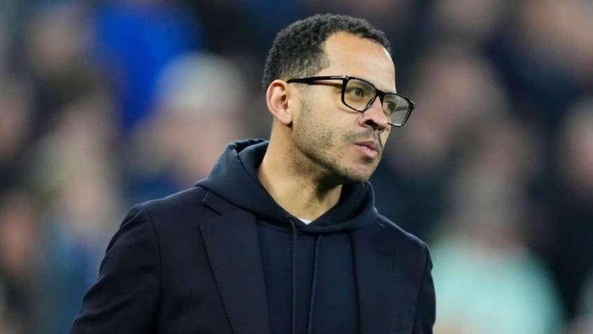 Chuyên gia kêu gọi Chelsea sa thải Rosenior ngay lập tức