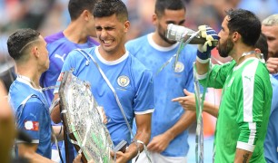 Rodri lên tiếng trước tin đồn sang Real Madrid