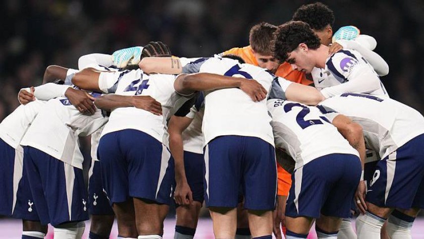 Ai chịu trách nhiệm cho khủng hoảng tại Tottenham?