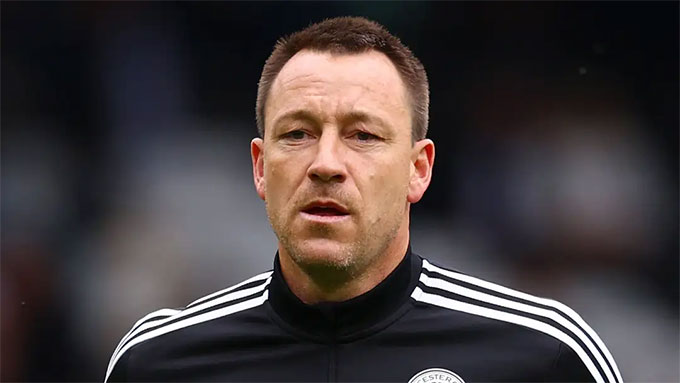 Terry chỉ trích Chelsea