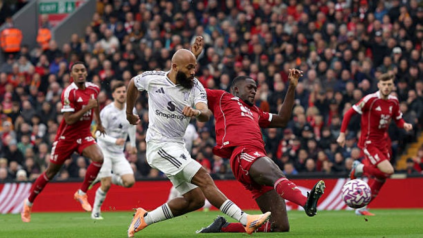 Sky Sports khiến trận Man Utd gặp Liverpool tại Old Trafford phải đổi giờ