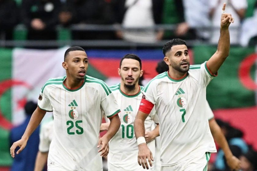 Tuyển Algeria giành vé World Cup 2026 với thần đồng gốc Việt Maza